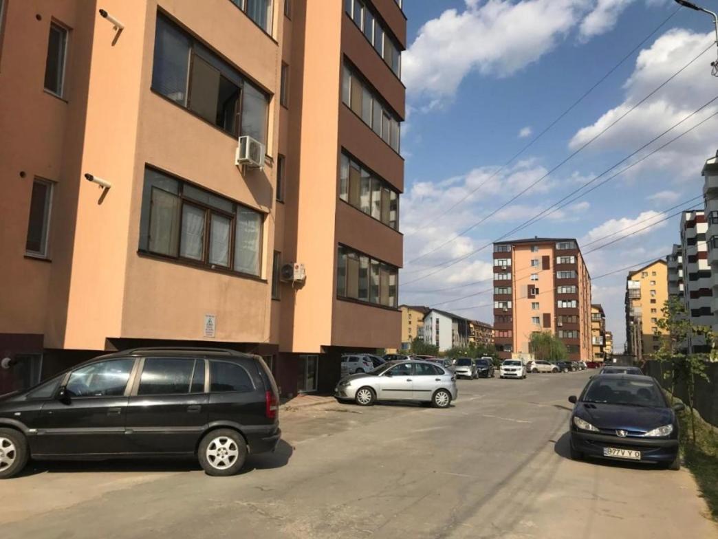 Studio Militari Residence Mr_1 Rosu Экстерьер фото
