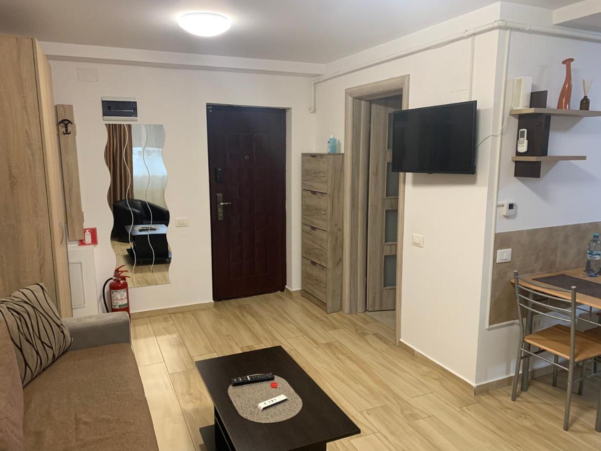 Studio Militari Residence Mr_1 Rosu Экстерьер фото